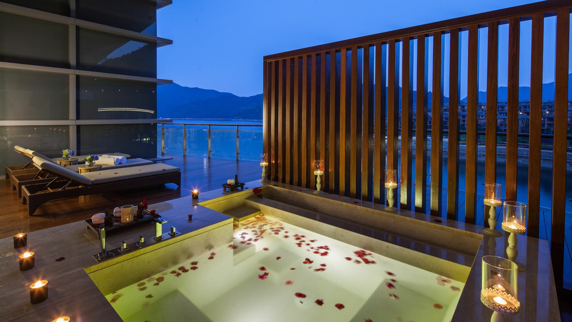 Crowne Plaza Hangzhou Thousand Island Lake By Ihg Jiande Exteriör bild